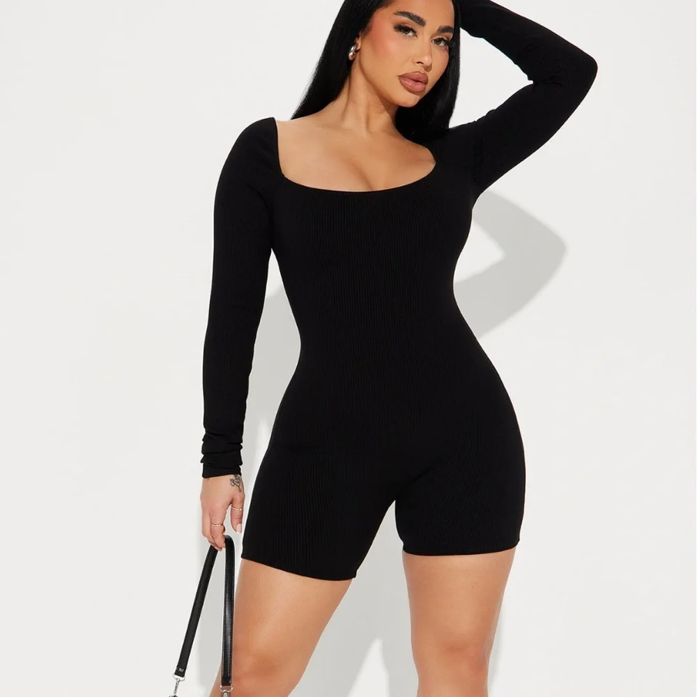 Romper - Picture 1 of 3